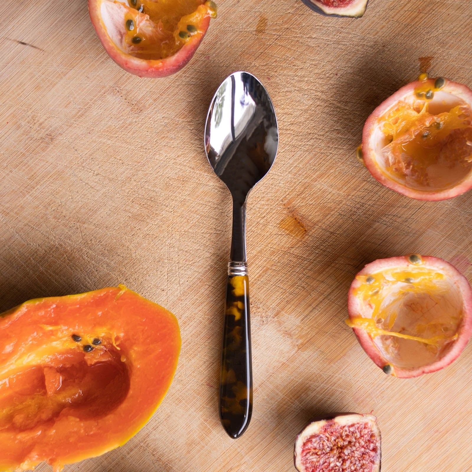 Tortoise, Faux Tortoise - 20 pieces cutlery set