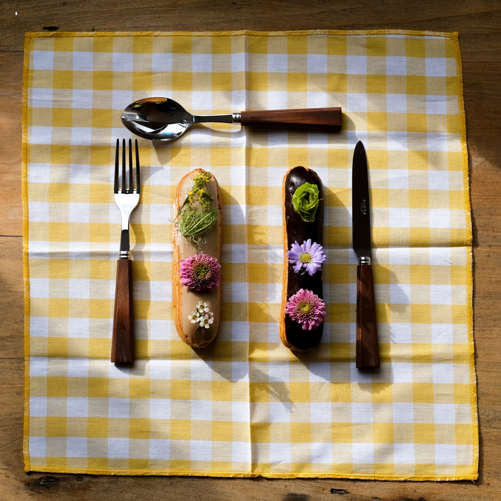 Fourchette de table en bois pressé léger naturel