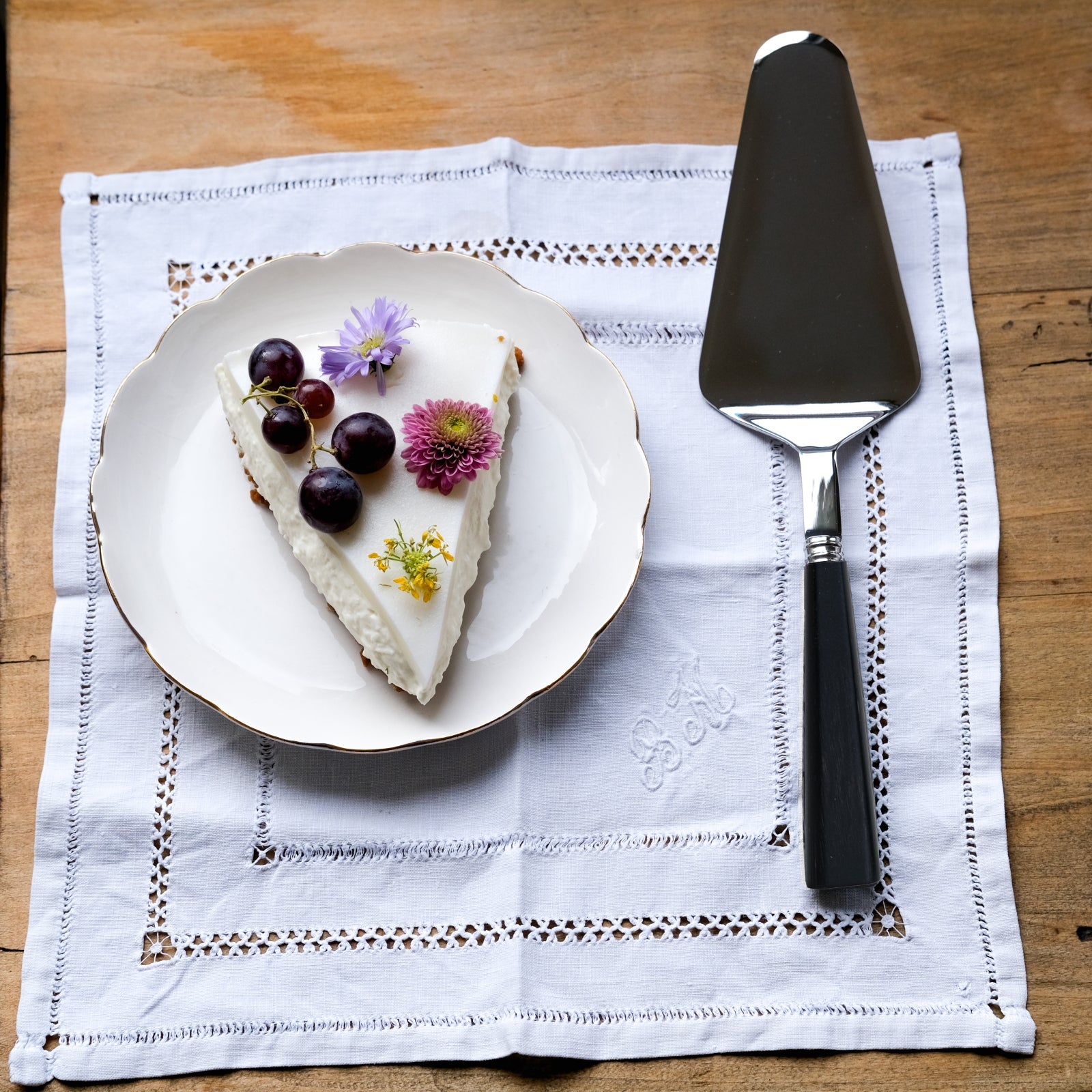 Nature, bois pressé noir - Serveur à tarte