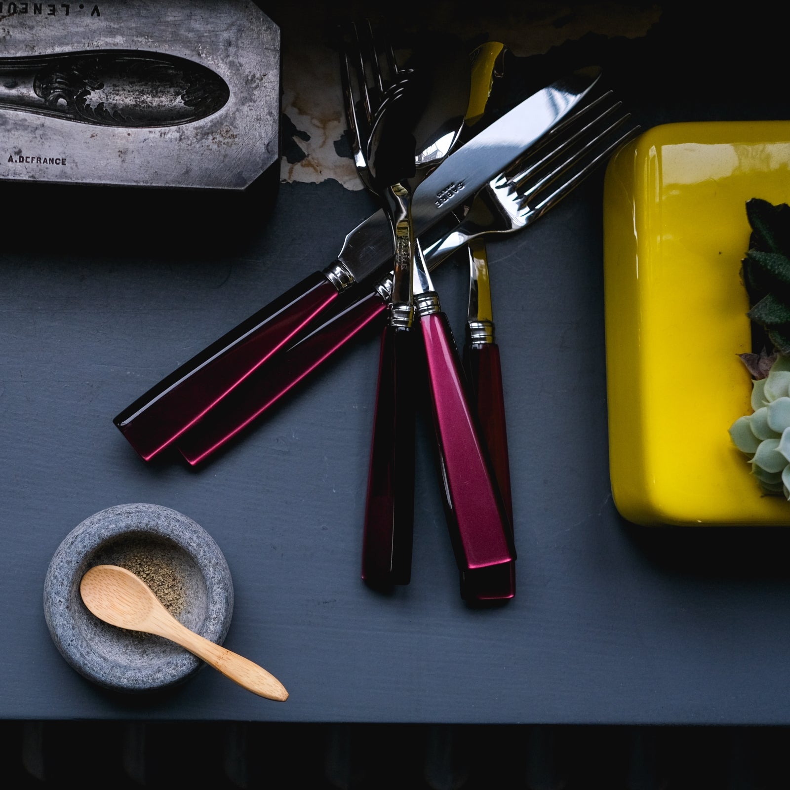 Icône, Aubergine - Dinner fork