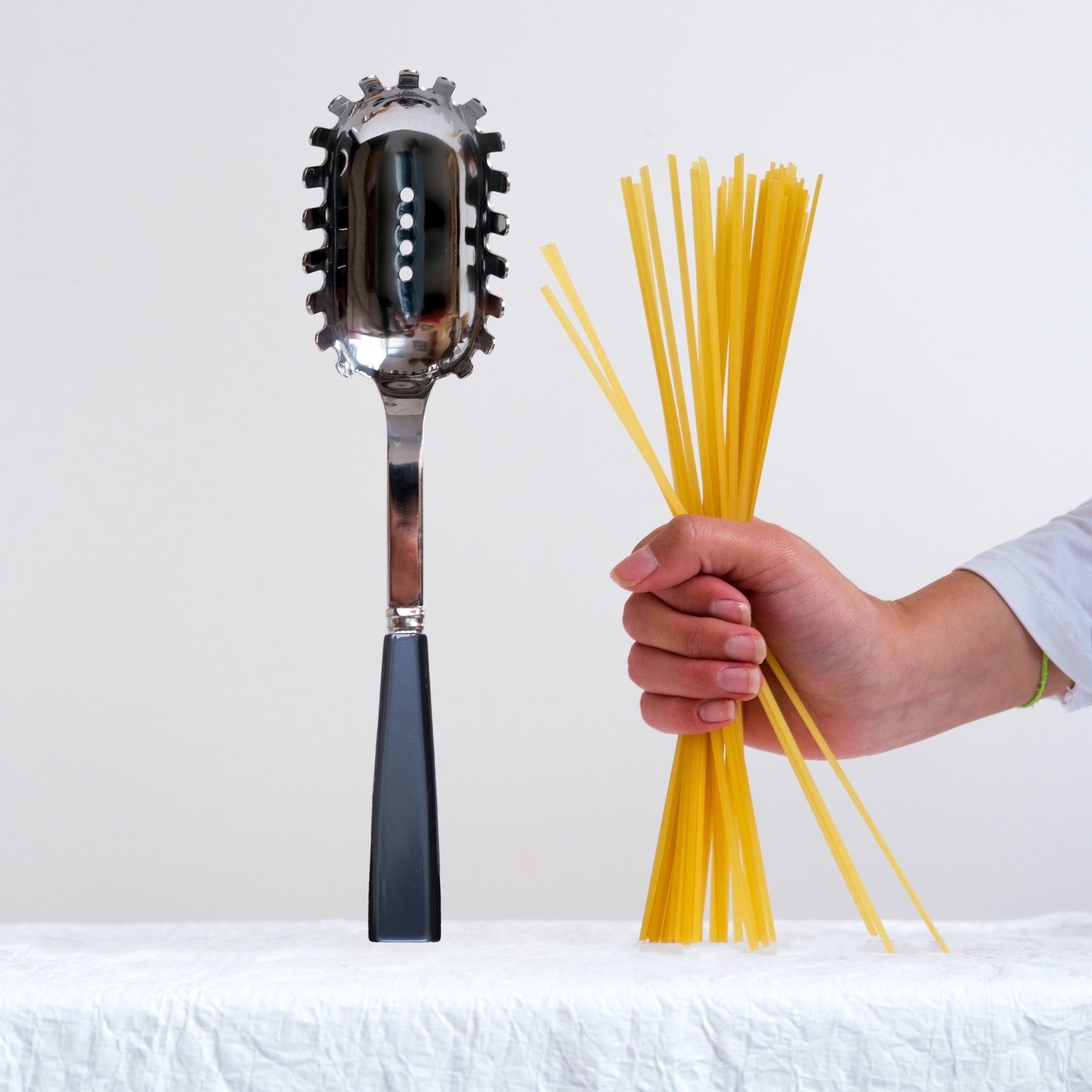 Icône, Bleu acier - Cuillère à spaghetti