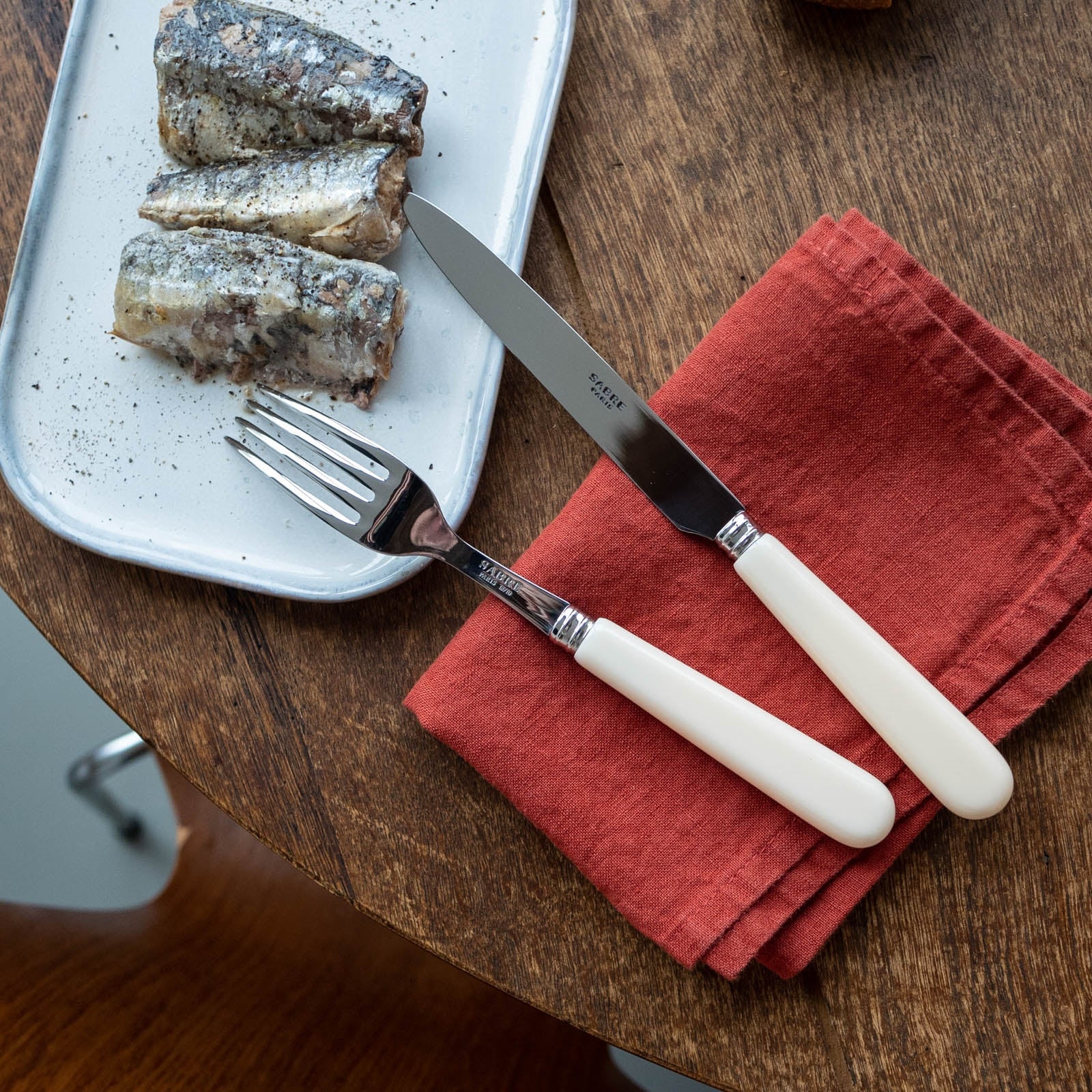 Pop unis, Ivory - Dinner knife