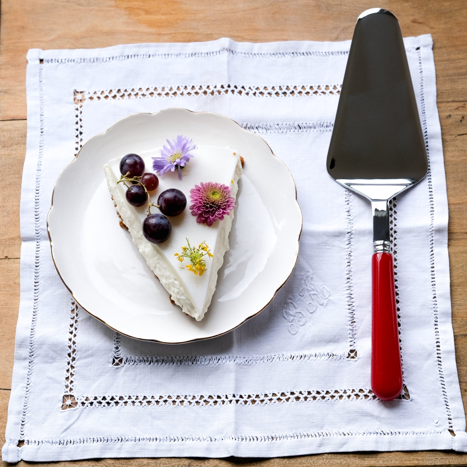 Pop unis, Burgundy - Tart server