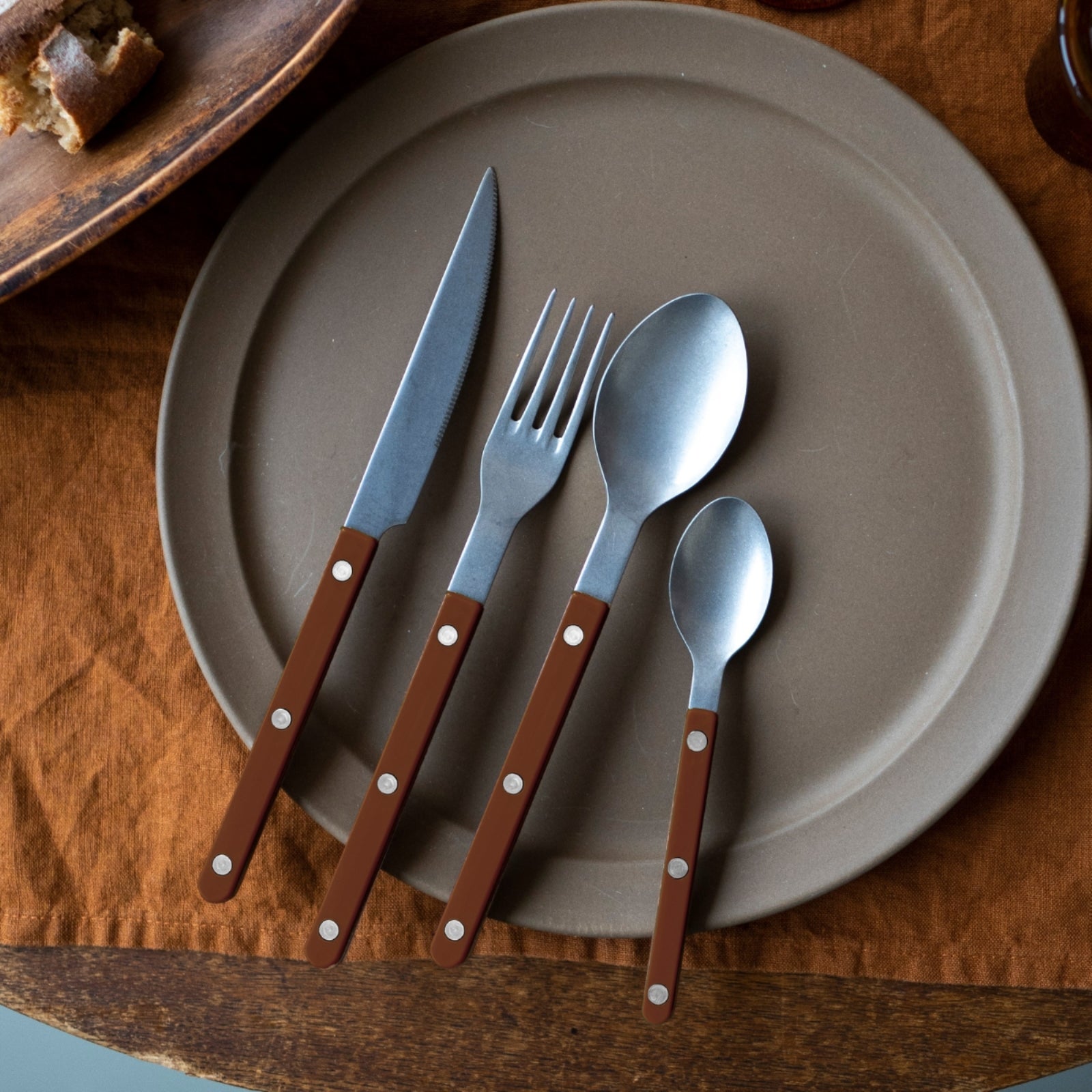 Bistrot Vintage Solid, Chocolat - Service de couverts 20 pièces