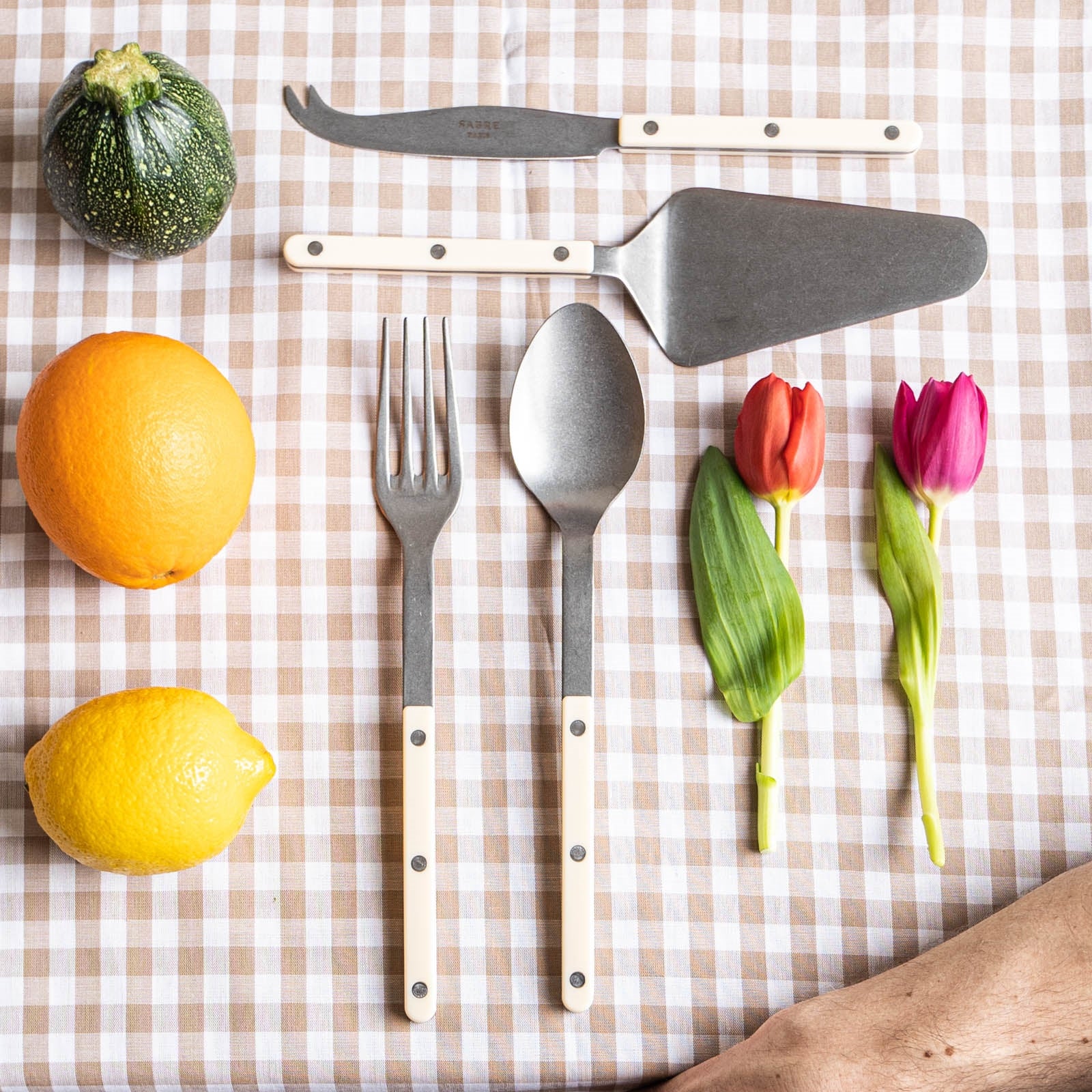 Service de table Bistrot Vintage Solid, Ivoire - Ensemble de 4 pièces indispensables pour votre bistrot