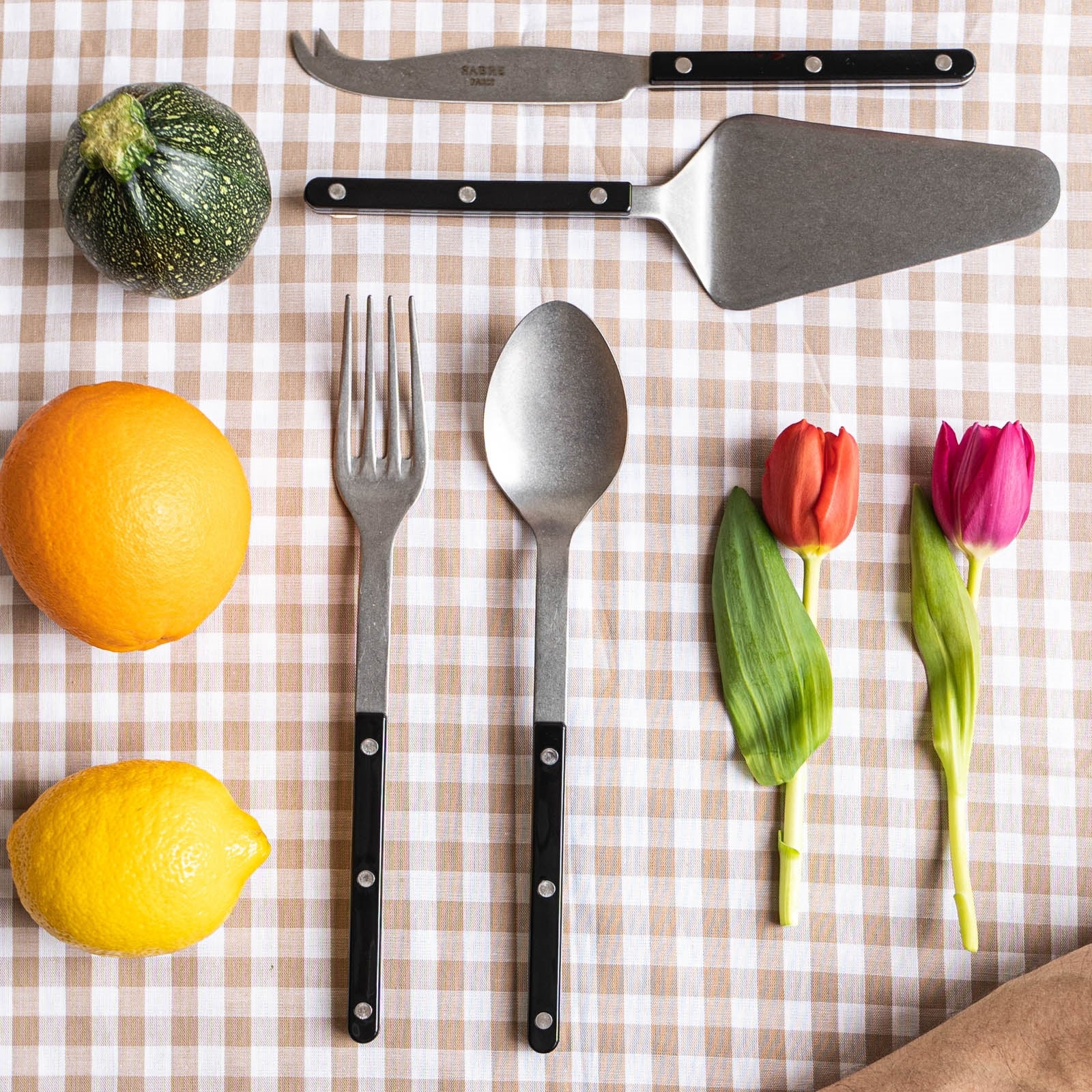 Ensemble de 4 pièces de service Bistrot Vintage Solid, noires - Un indispensable pour votre bistrot