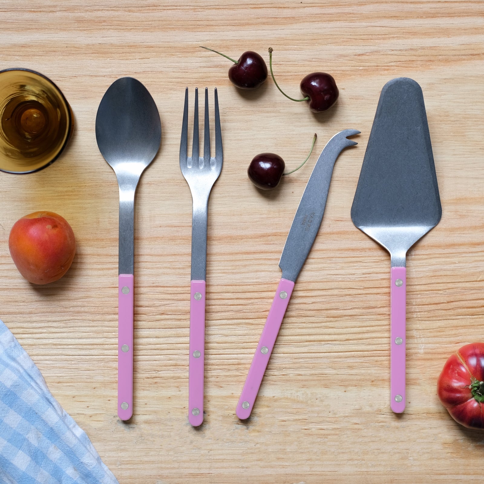 Bistrot Vintage Solid, Rose - Ensemble de 4 pièces de service indispensables pour les amateurs de bistrot